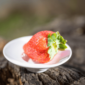 verrine gourmet avec une fraise